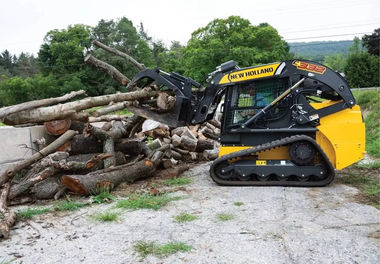 New Holland Compact Track Loaders C332
