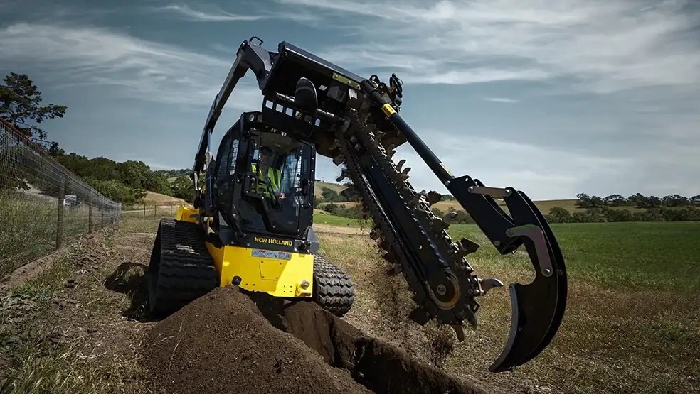 New Holland Compact Track Loaders C345