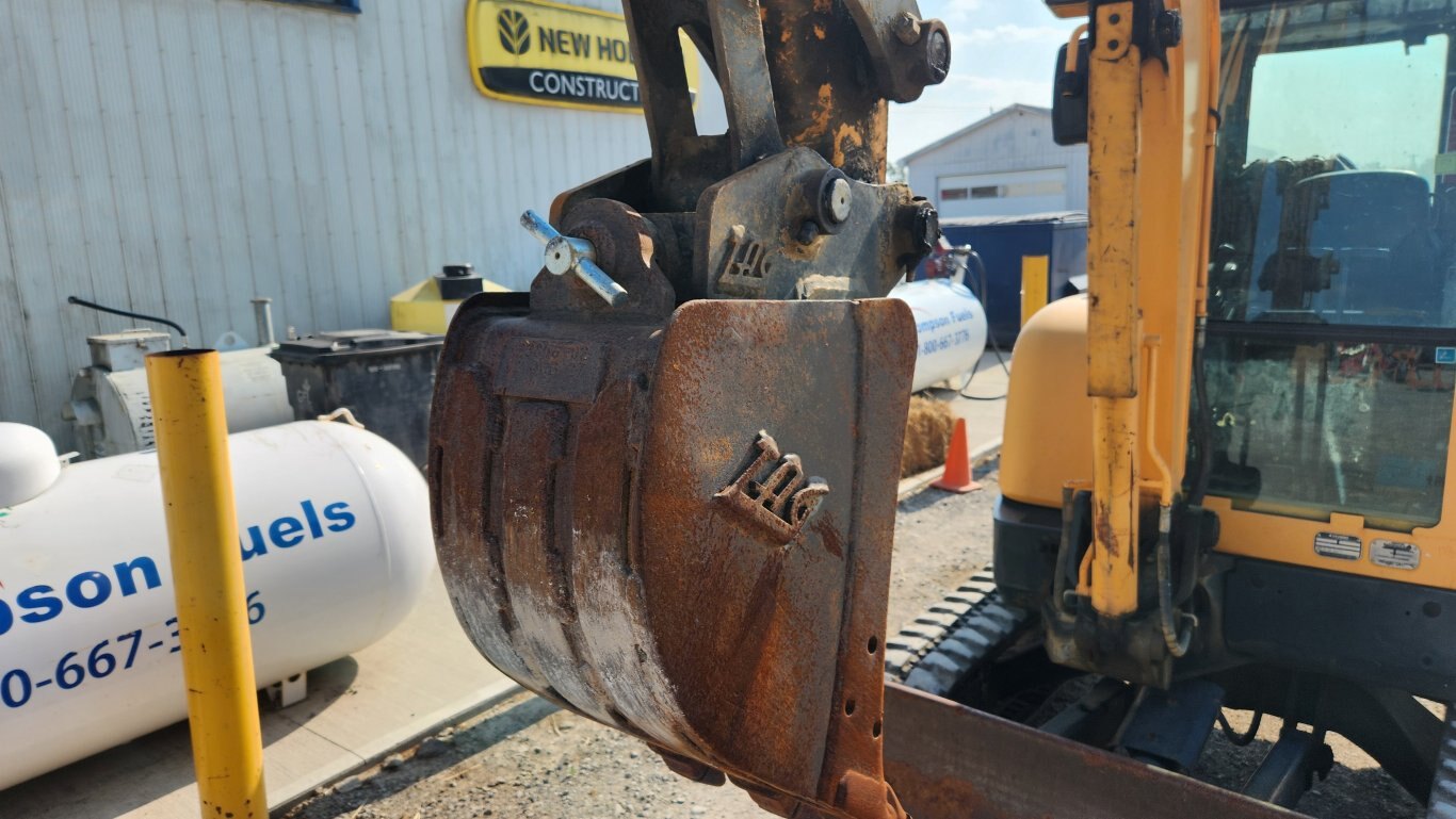 2013 Hyundai R35Z 9 compact excavator