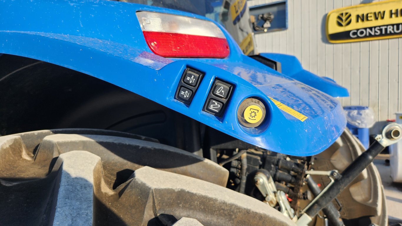 DEMO 2022 New Holland T6.175