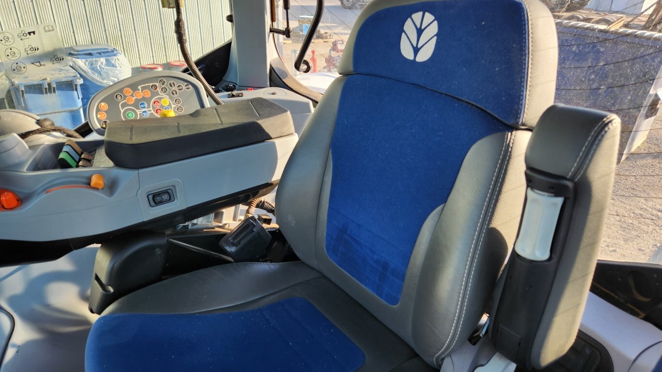 DEMO 2022 New Holland T6.175