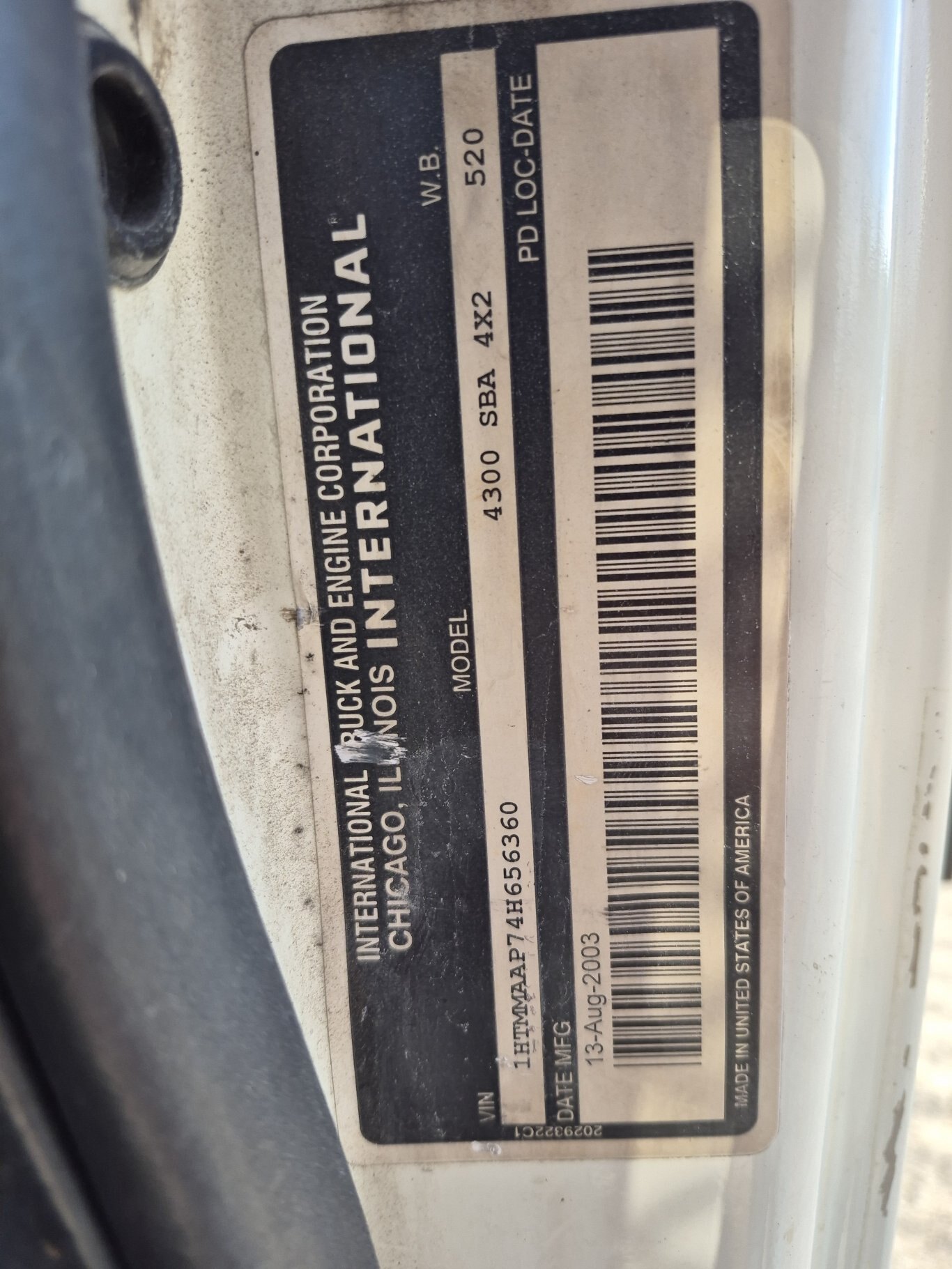 2004 International 4300 Kargo King Hooklift truck