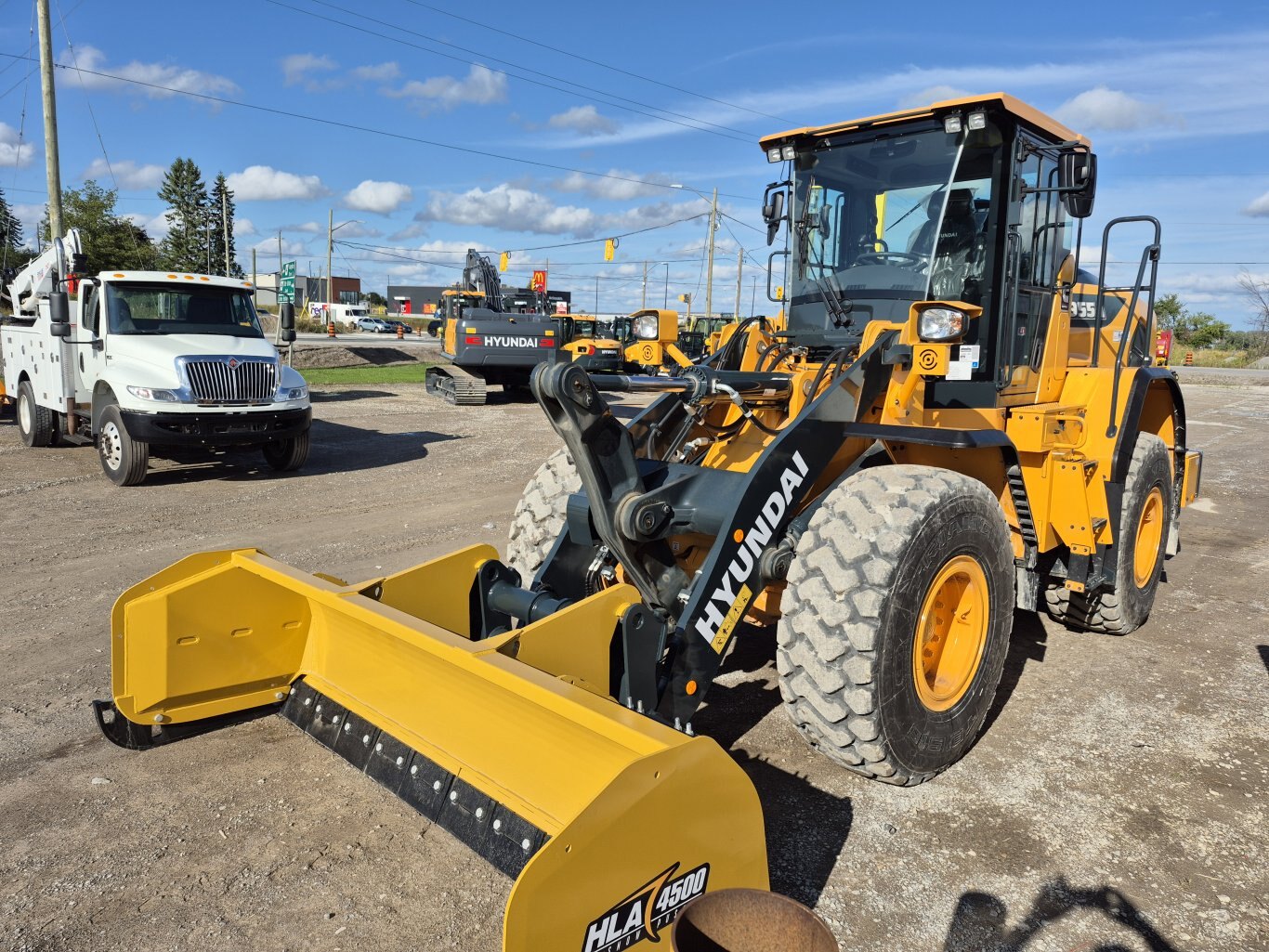 NEW HLA SP4500EF210 10' Edge Flex Snow Pusher