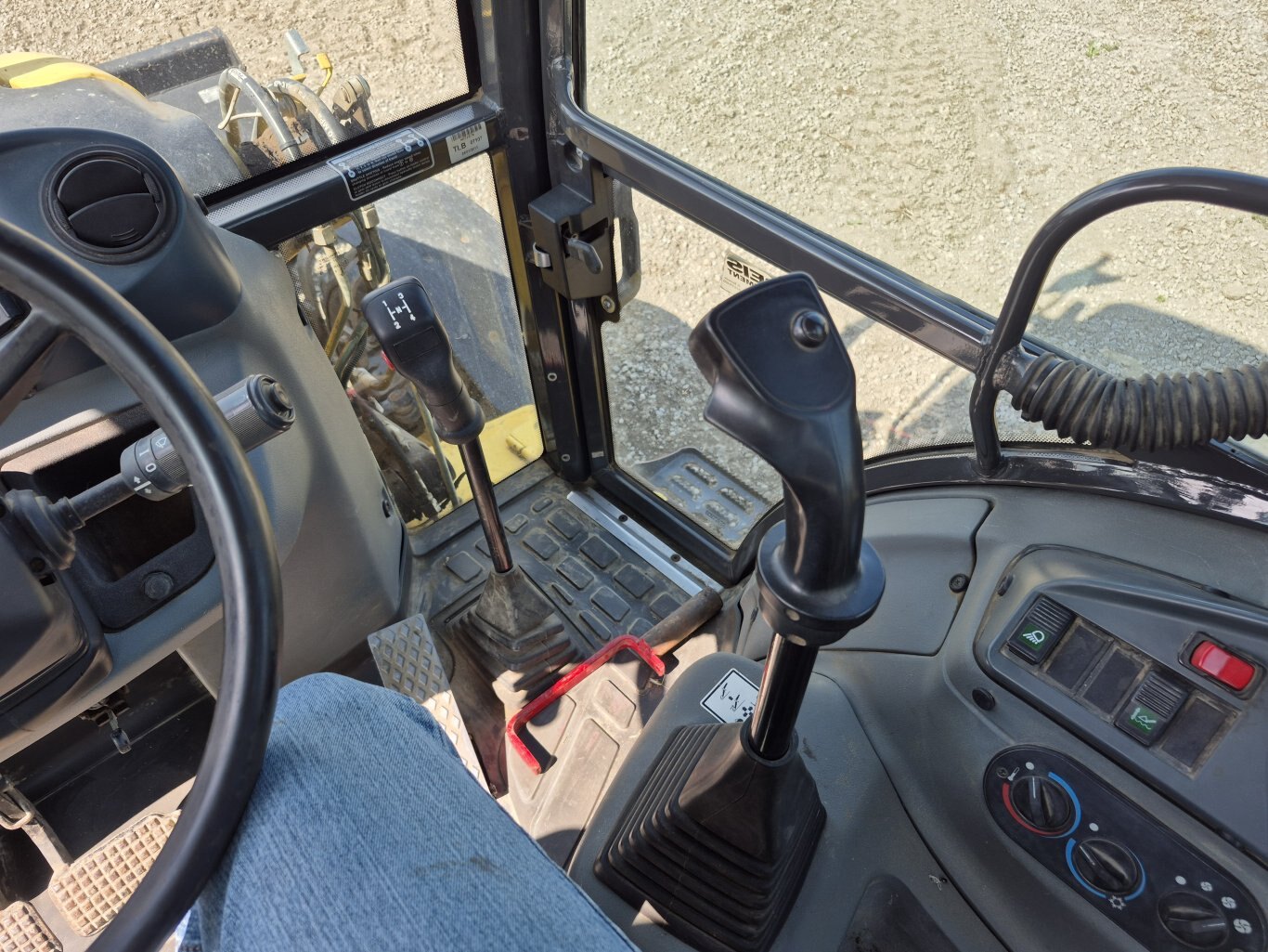 2011 New Holland B95B Backhoe