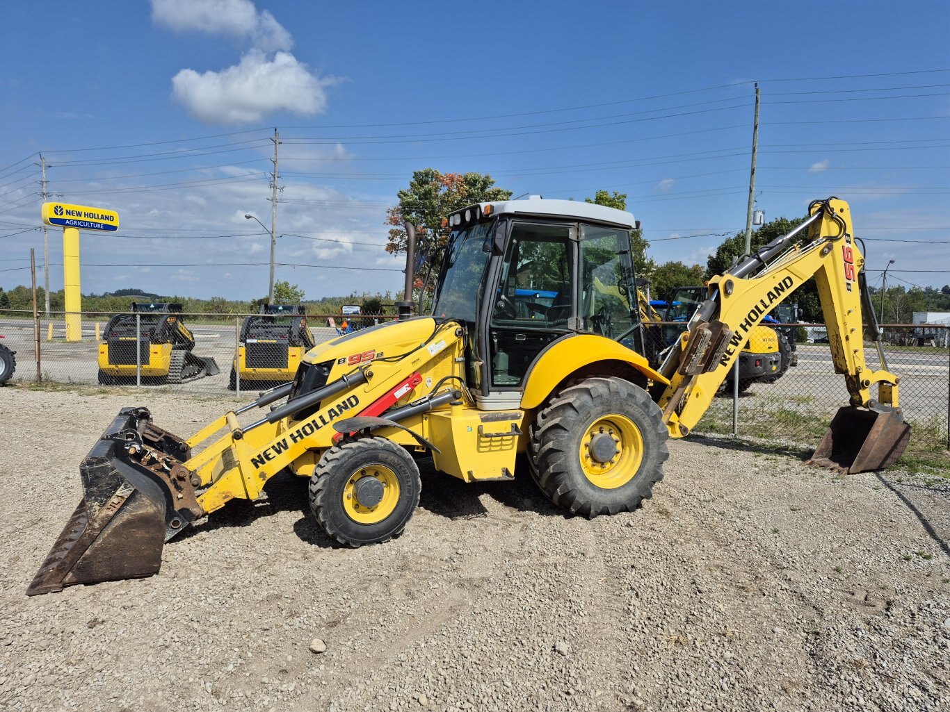 2011 New Holland B95B Backhoe