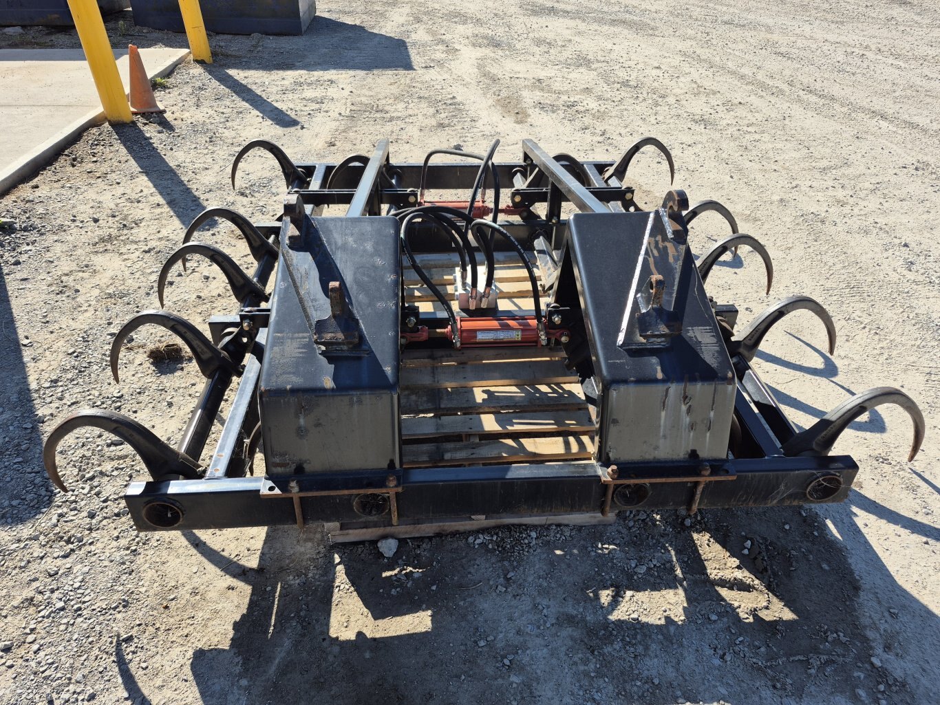 2018 Phiber 304 Bale Grab