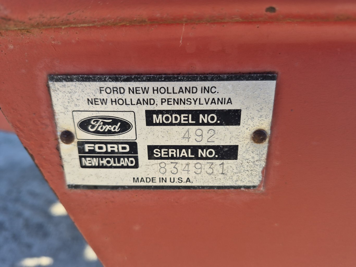 1990 New Holland 492 haybine