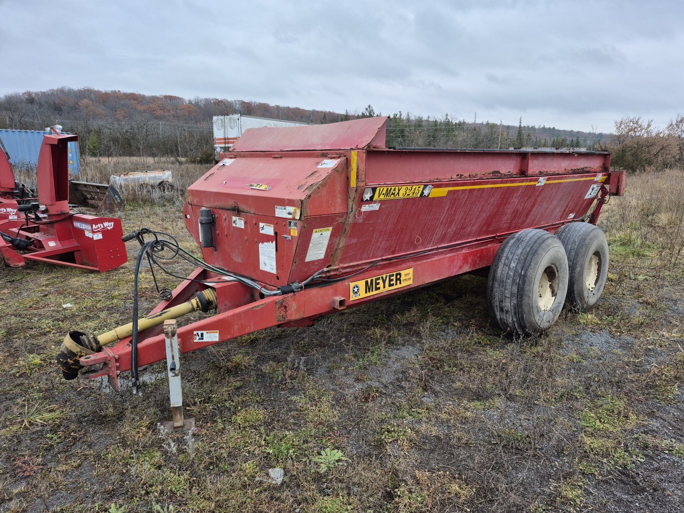 2016 Meyer V Max 3245 vertical beater manure spreader