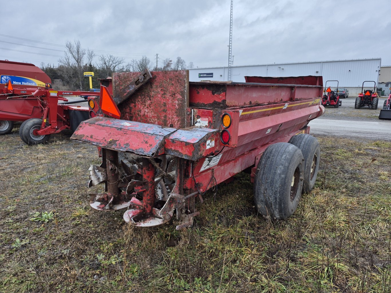 2016 Meyer V Max 3245 vertical beater manure spreader