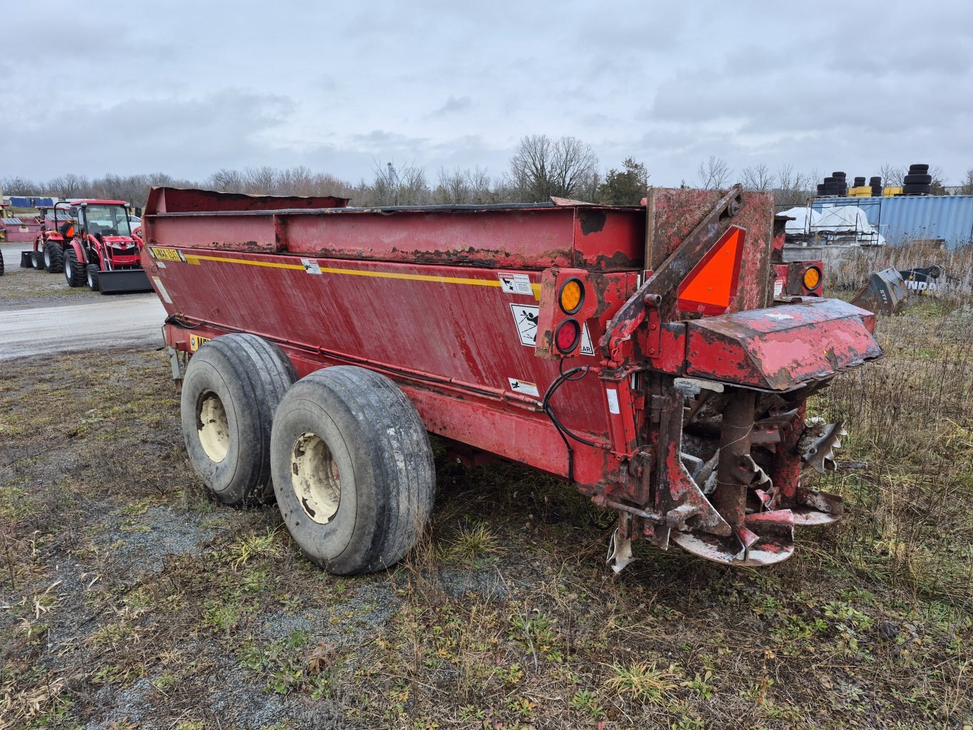2016 Meyer V Max 3245 vertical beater manure spreader