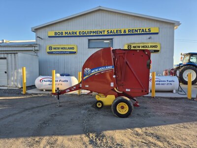 2022 New Holland Roll-Belt 450 Utility round baler