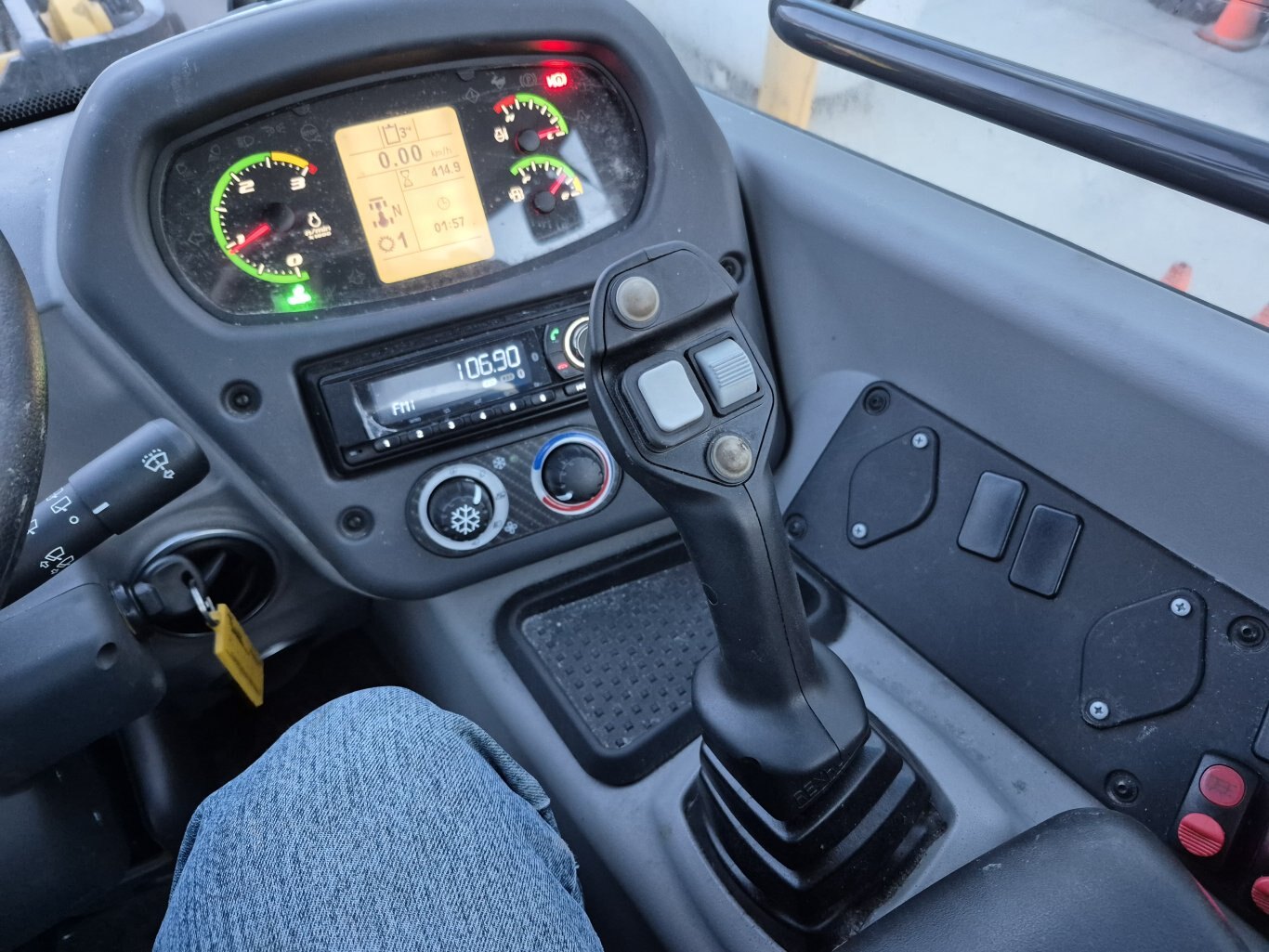 2022 New Holland W80C High Speed