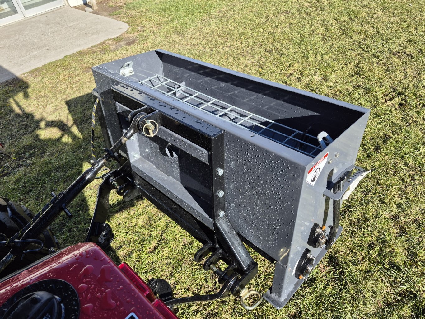 NEW Bauman 440E drop spreader