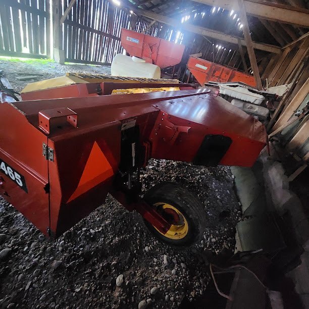 2007 New Holland 1465 haybine