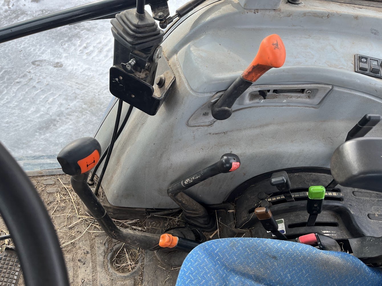 2011 New Holland T5050