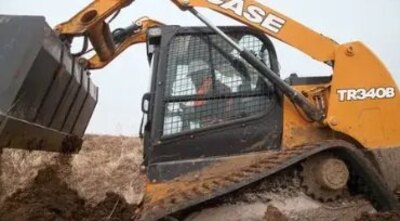 Case IH B Series Compact Track Loaders TR340B