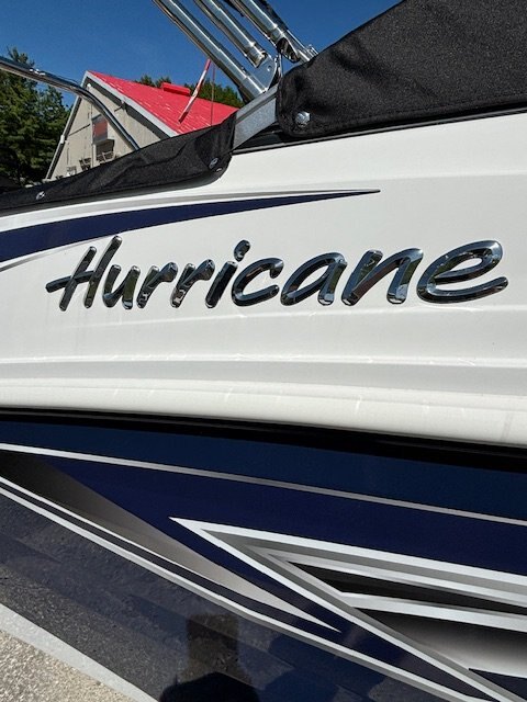 Hurricane SunDeck 217 OB