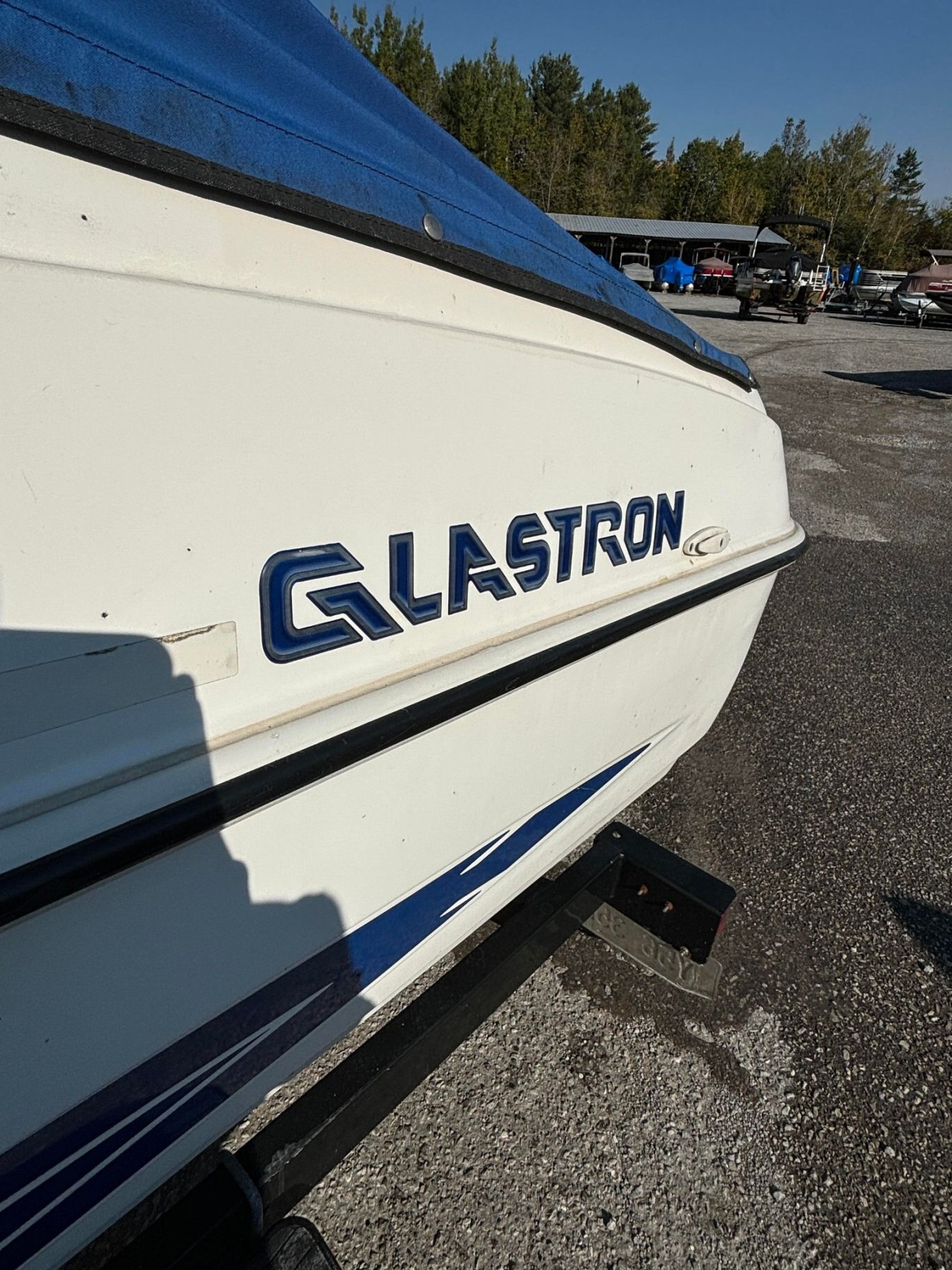 2005 Glastron 170MX