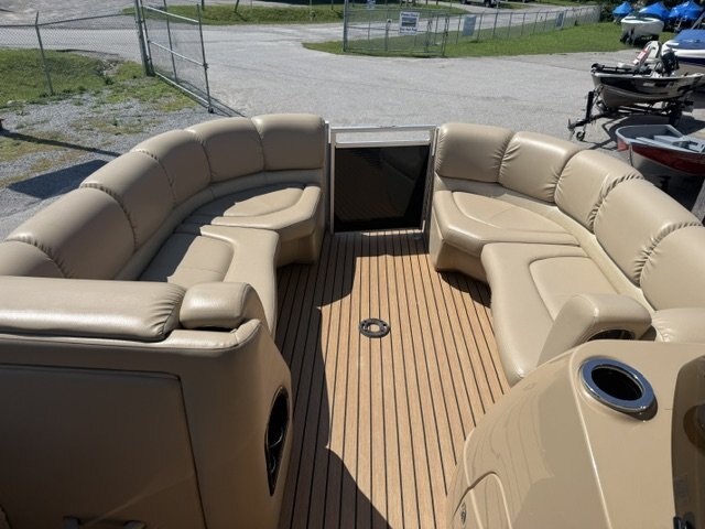 Just Arrived 2014 Harris Tritoon Excellent Shape Top of the line