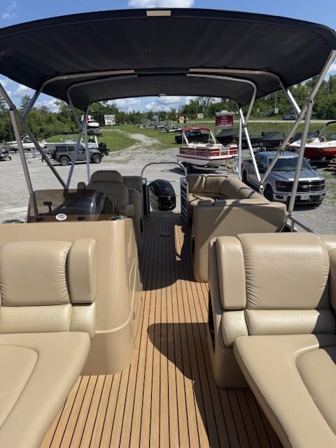Just Arrived 2014 Harris Tritoon Excellent Shape Top of the line