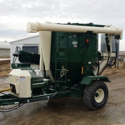 Art's Way 6140 Grinder Mixer