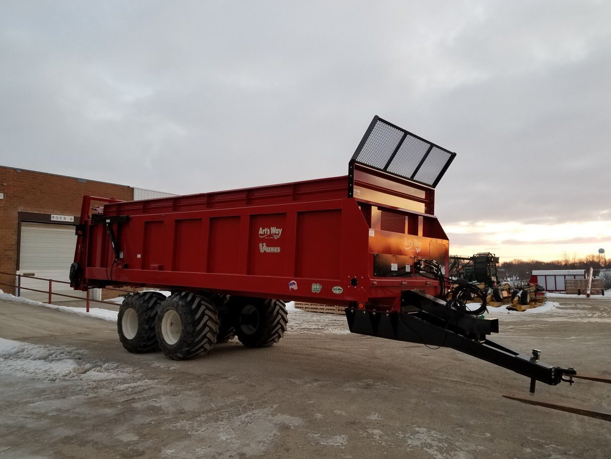 Art's Way V240 Manure Spreader