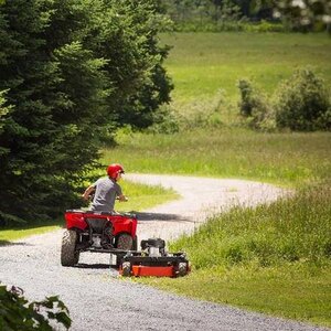 DR Power DR Field and Brush Mower PREMIER 44T
