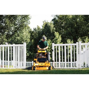 Cub Cadet PRO X 636