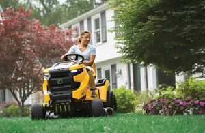 Cub Cadet XT1 LT46 IntelliPOWER®