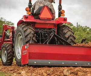 Mahindra 1626 HST
