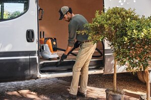 STIHL SEA 100 (Unit Only) SA040117314