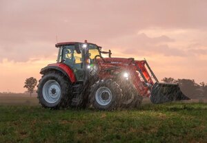 Case IH Farmall 120 Super M