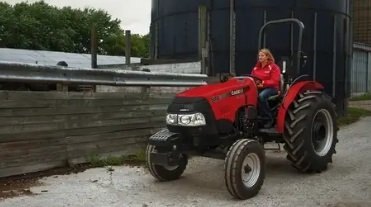 Case IH Farmall Utility 120A