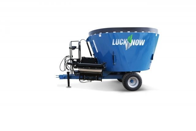 Lucknow Single Screw Vertical Mixers Trailer 1330