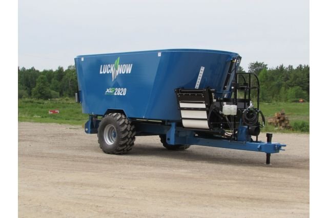 Lucknow Single Screw Vertical Mixers Trailer 2950 (Tandem Axle)