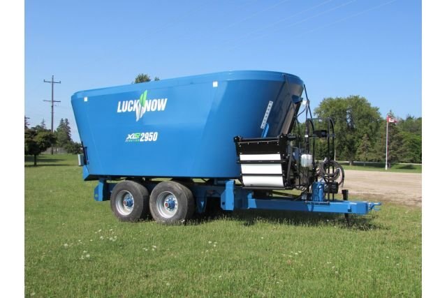 Lucknow Single Screw Vertical Mixers Trailer 2950 (Tandem Axle)