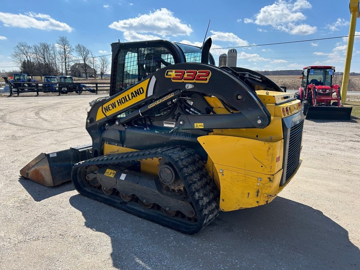 2022 New Holland C332