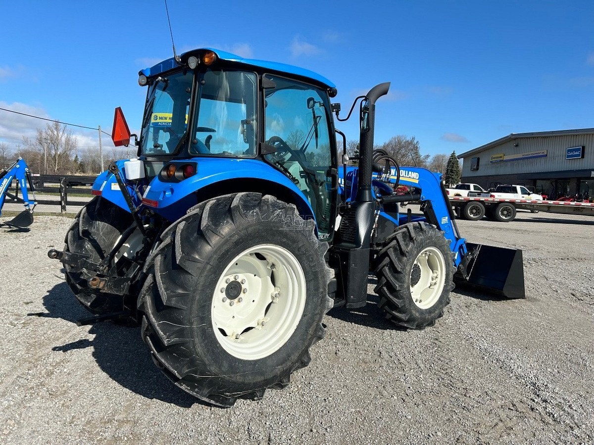 2016 New Holland T4.90