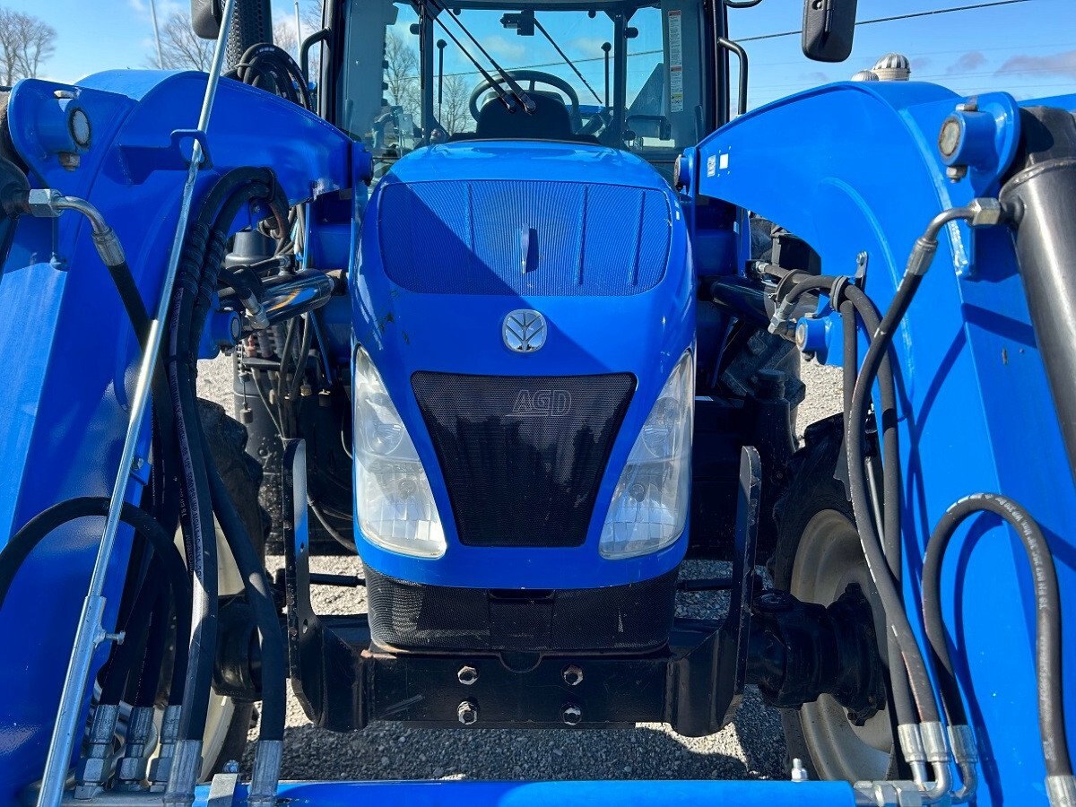 2016 New Holland T4.90