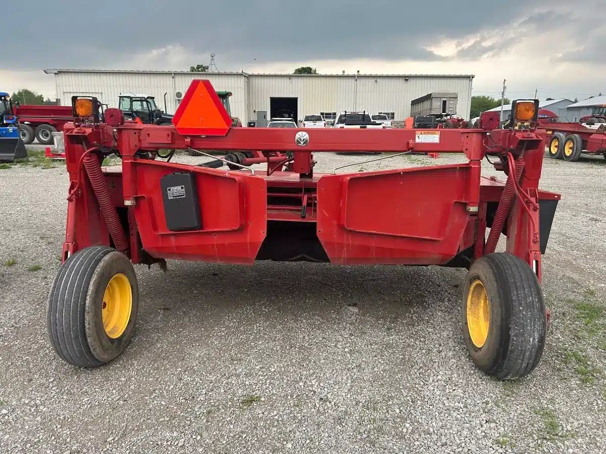 2013 New Holland H7230