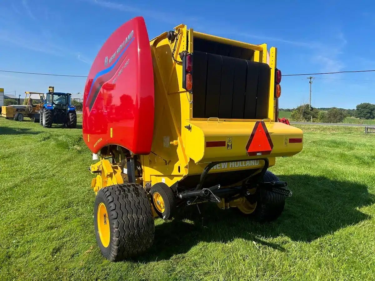 2023 New Holland ROLL BELT 450