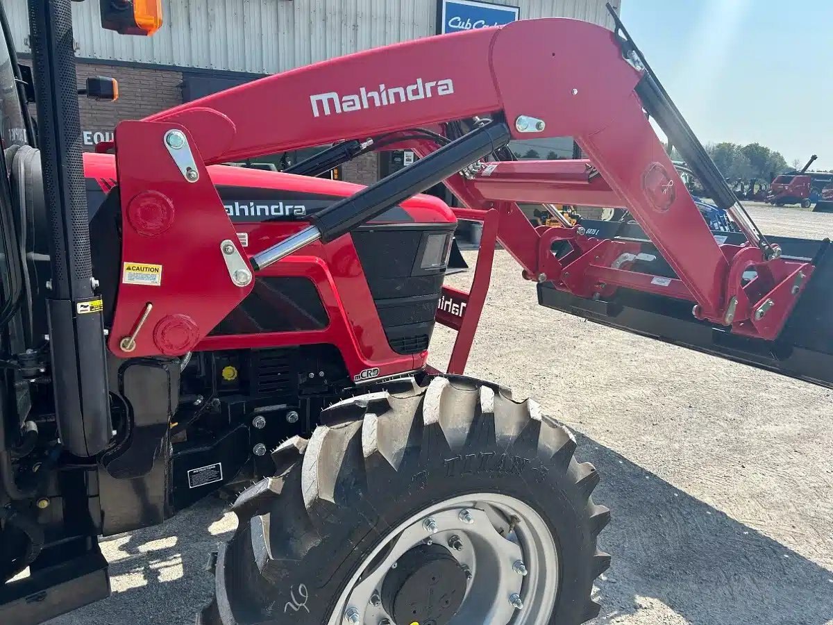 2023 Mahindra 6075