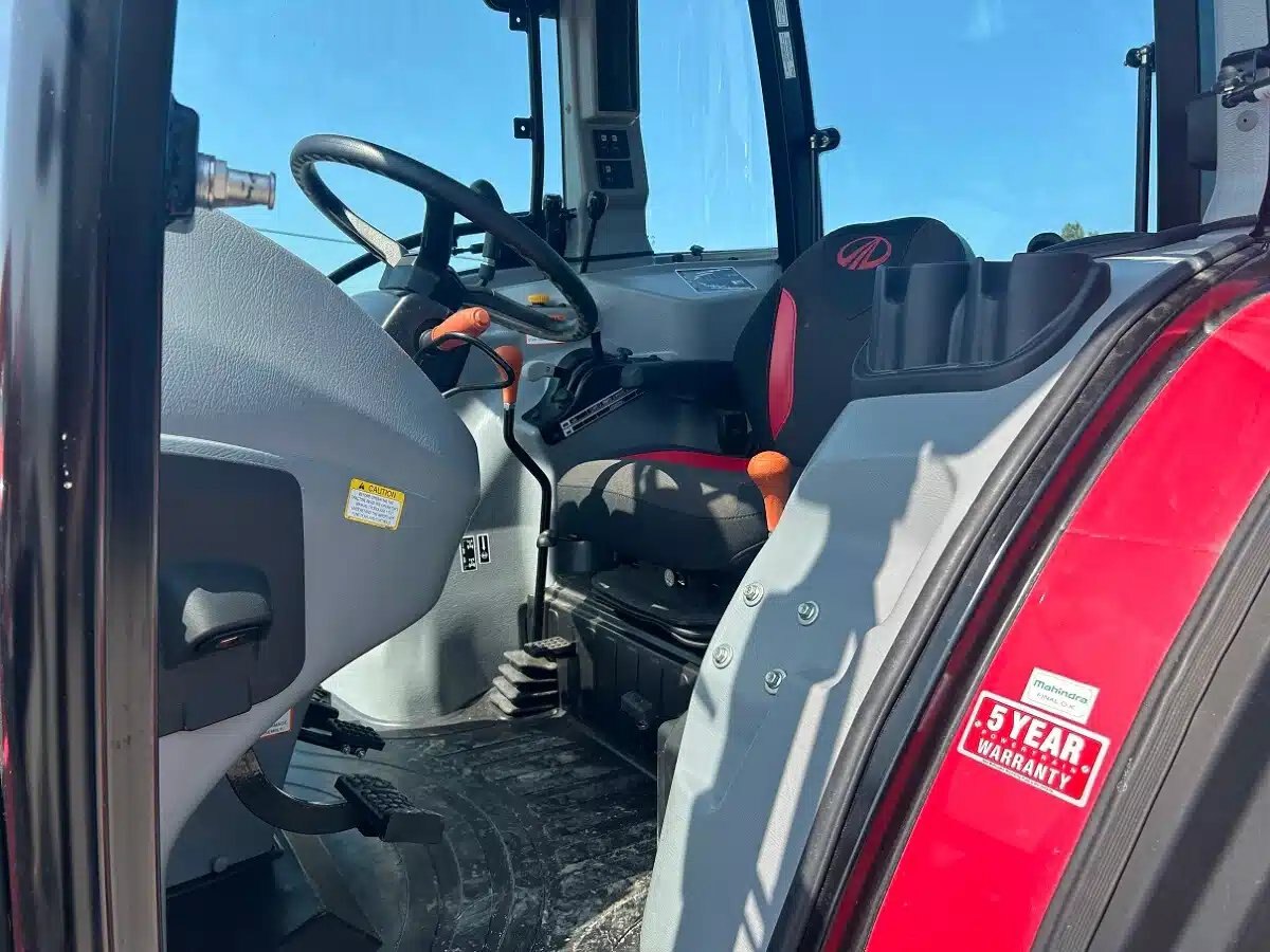 2023 Mahindra 6075