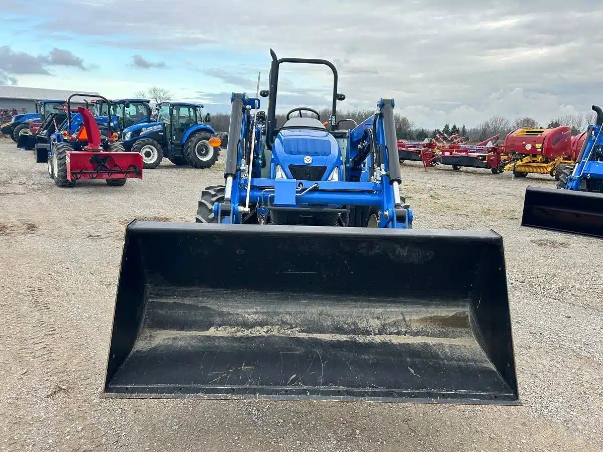 2023 New Holland WORKMASTER 75