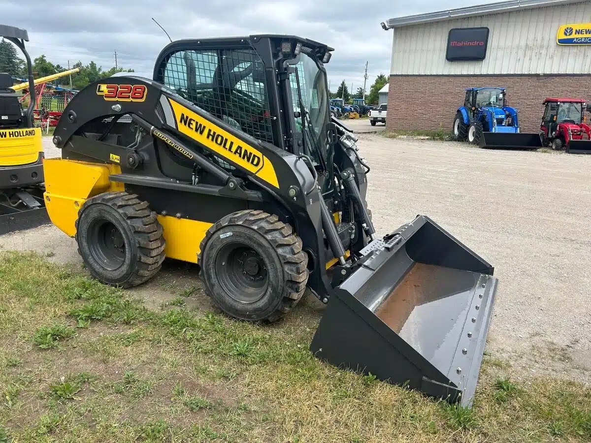 2024 New Holland L328