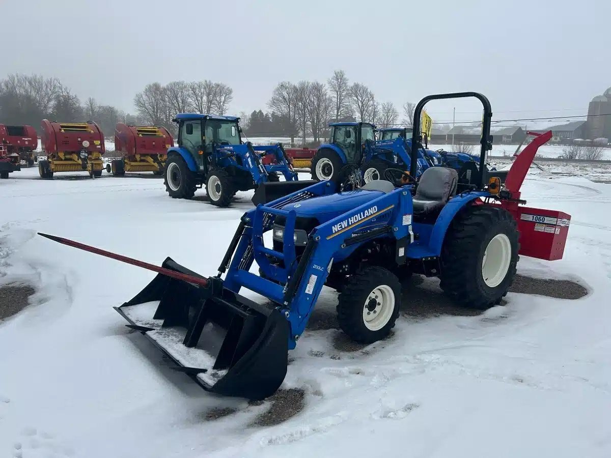 2023 New Holland WORKMASTER 25