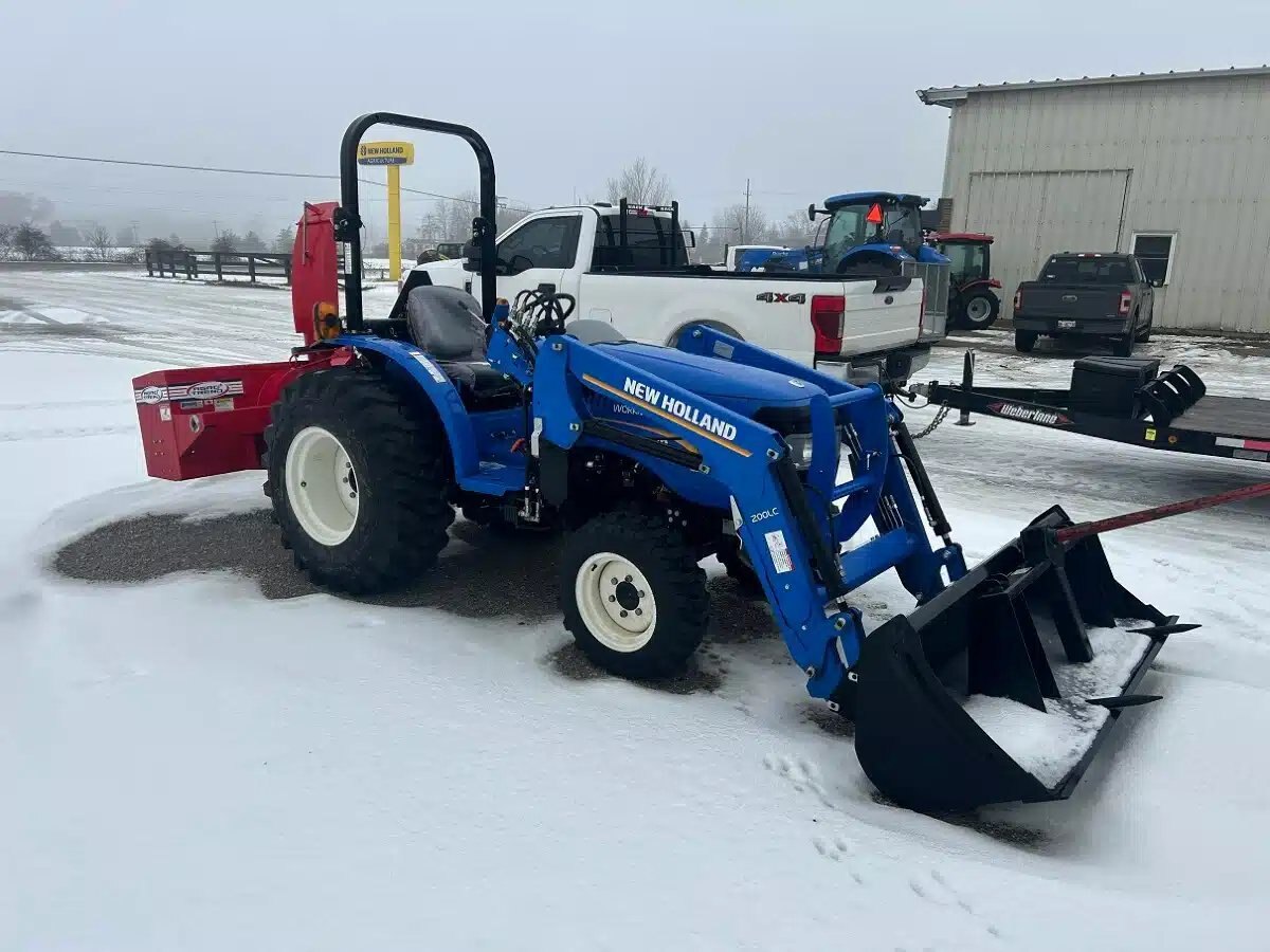 2023 New Holland WORKMASTER 25