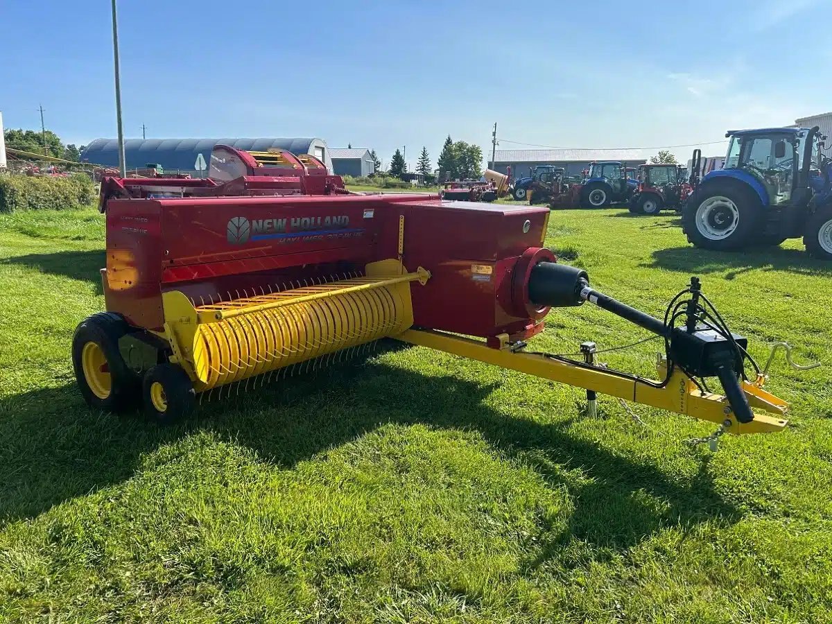 2023 New Holland Hayliner 275 Plus