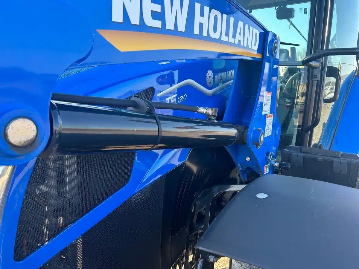 2022 New Holland T5.120