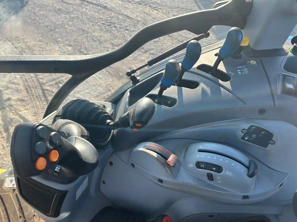 2022 New Holland T5.120